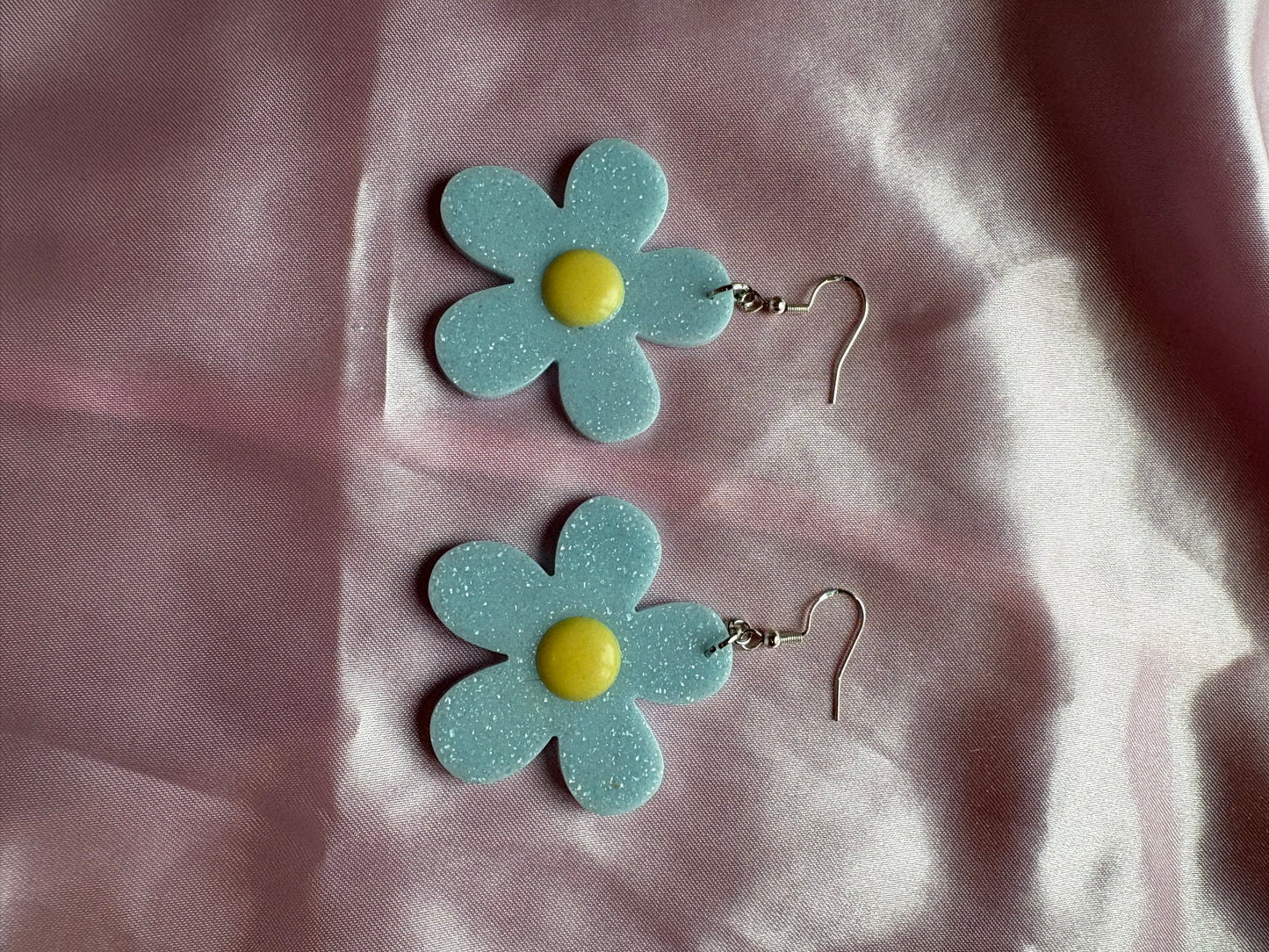 Groovy Chick - Handmade Daisy Resin Earrings