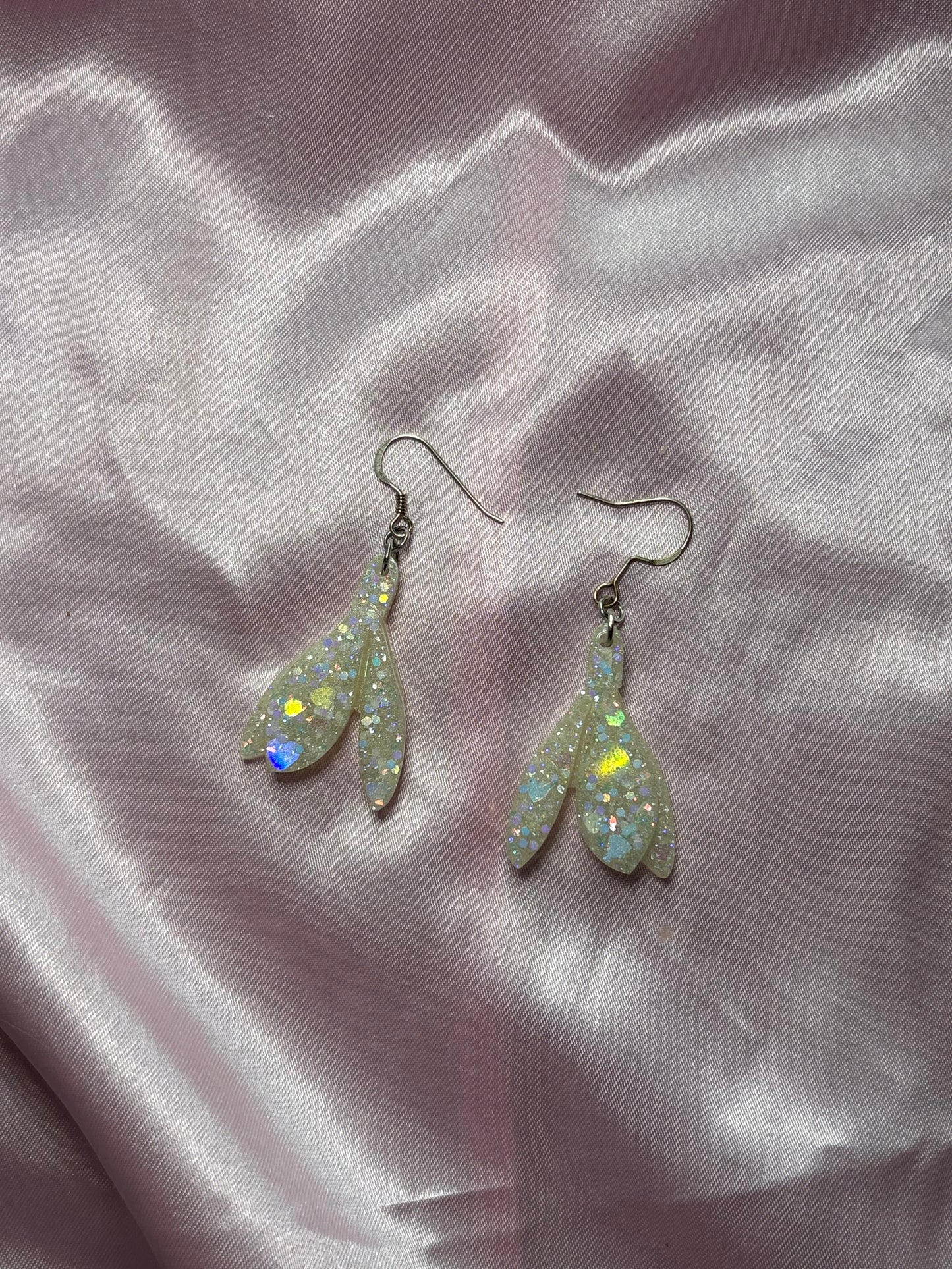 Snow Drop - Handmade Flower Earrings