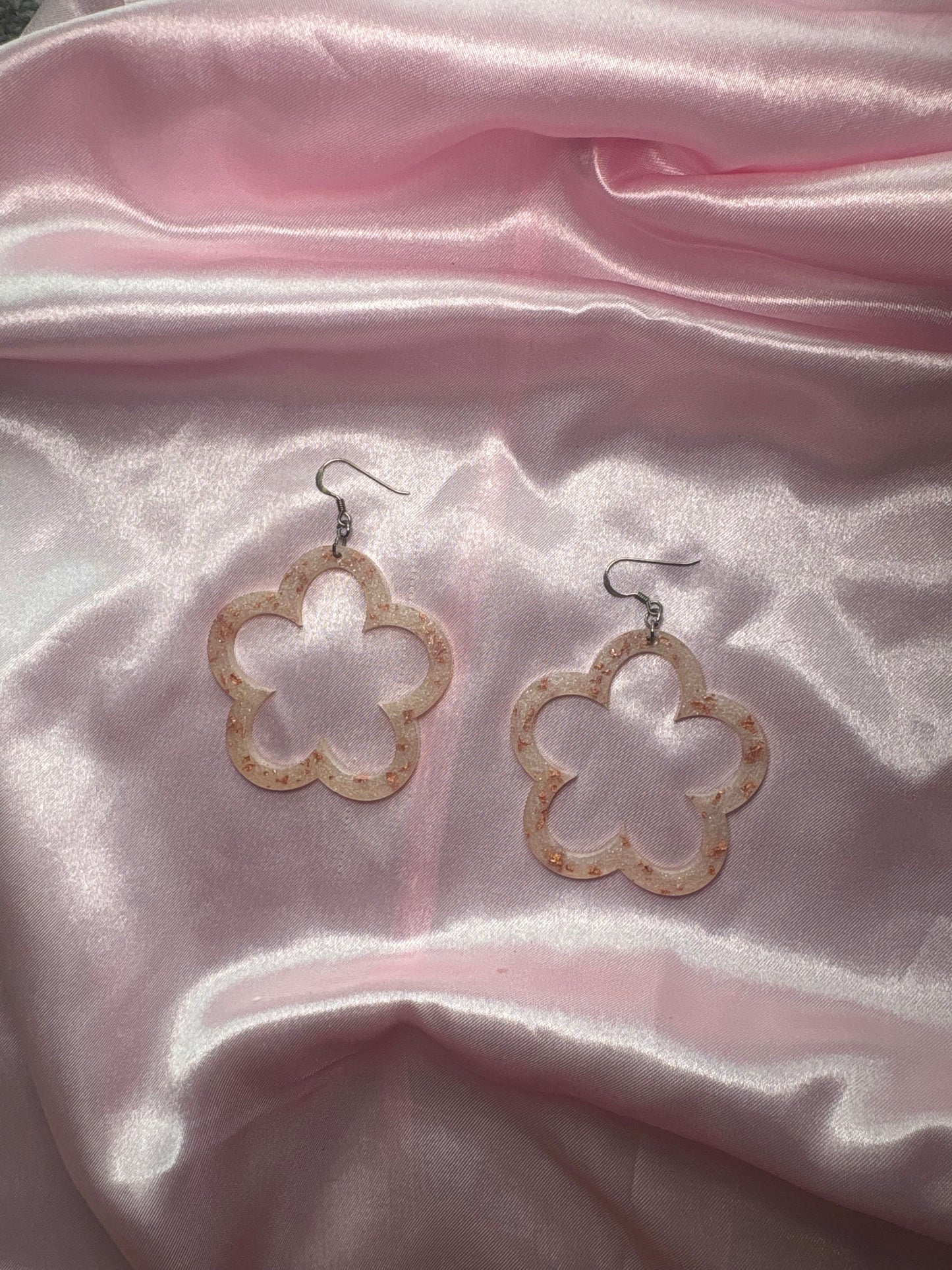 Groovy Baby – Groovy Flower Earrings