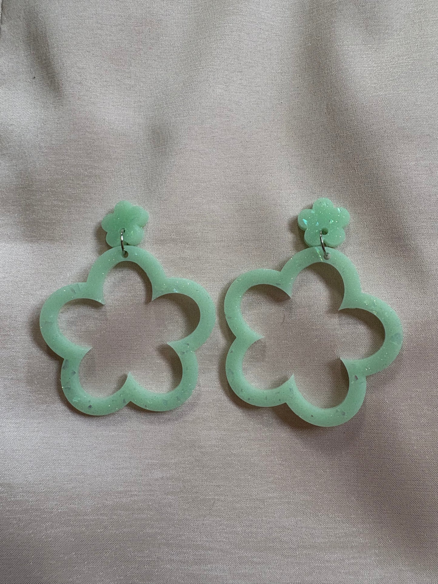 Groovy Baby – Groovy Flower Earrings