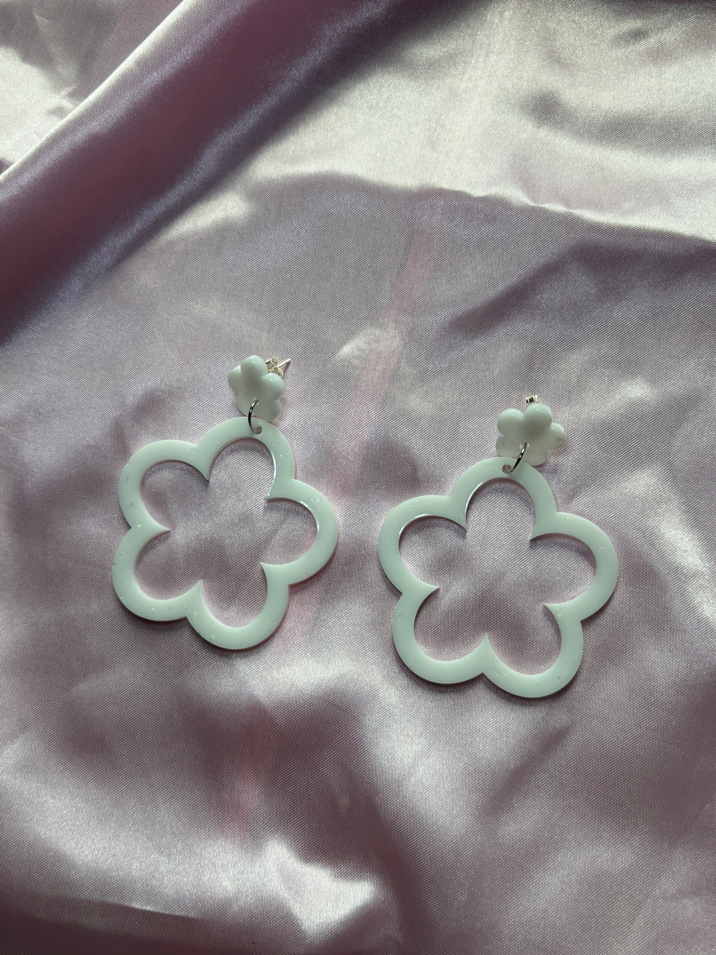 Groovy Baby – Groovy Flower Earrings