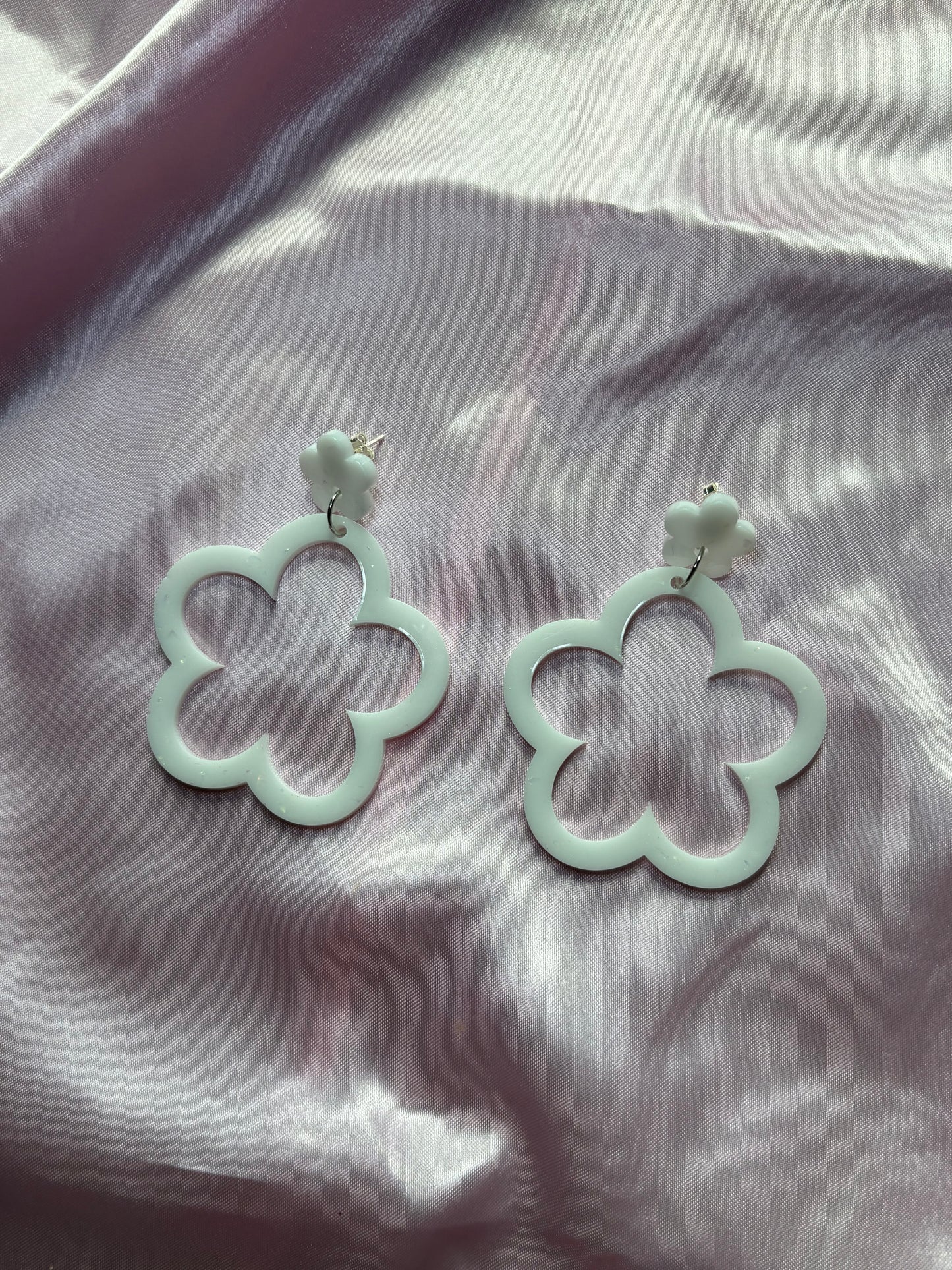 Groovy Baby – Groovy Flower Earrings