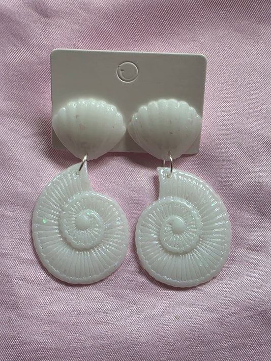 Giz ya voice - Handmade Shell Earrings