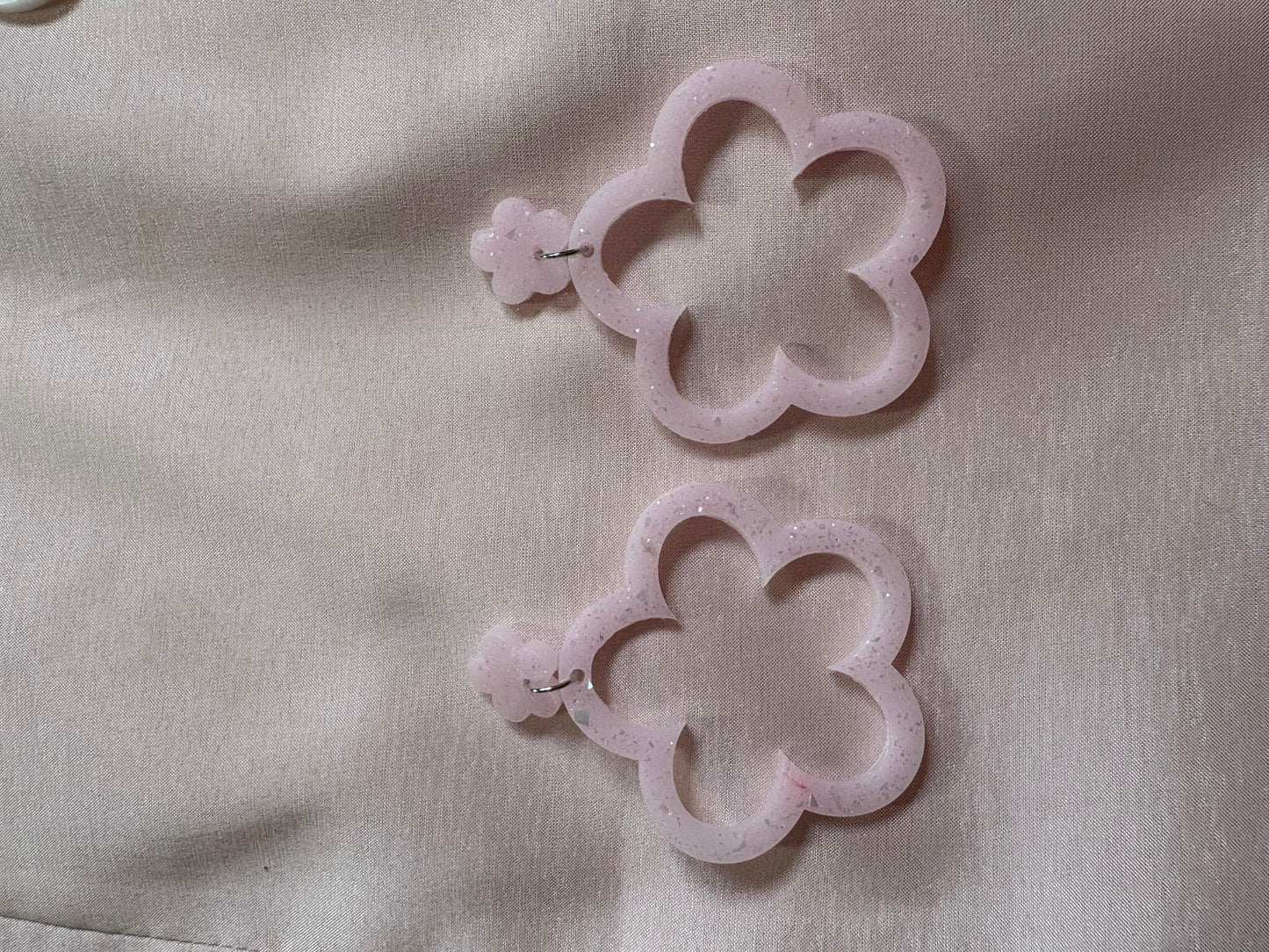 Groovy Baby – Groovy Flower Earrings