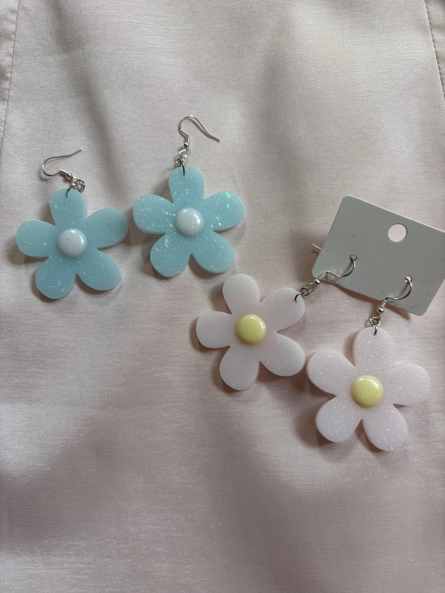 Groovy Chick - Handmade Daisy Resin Earrings