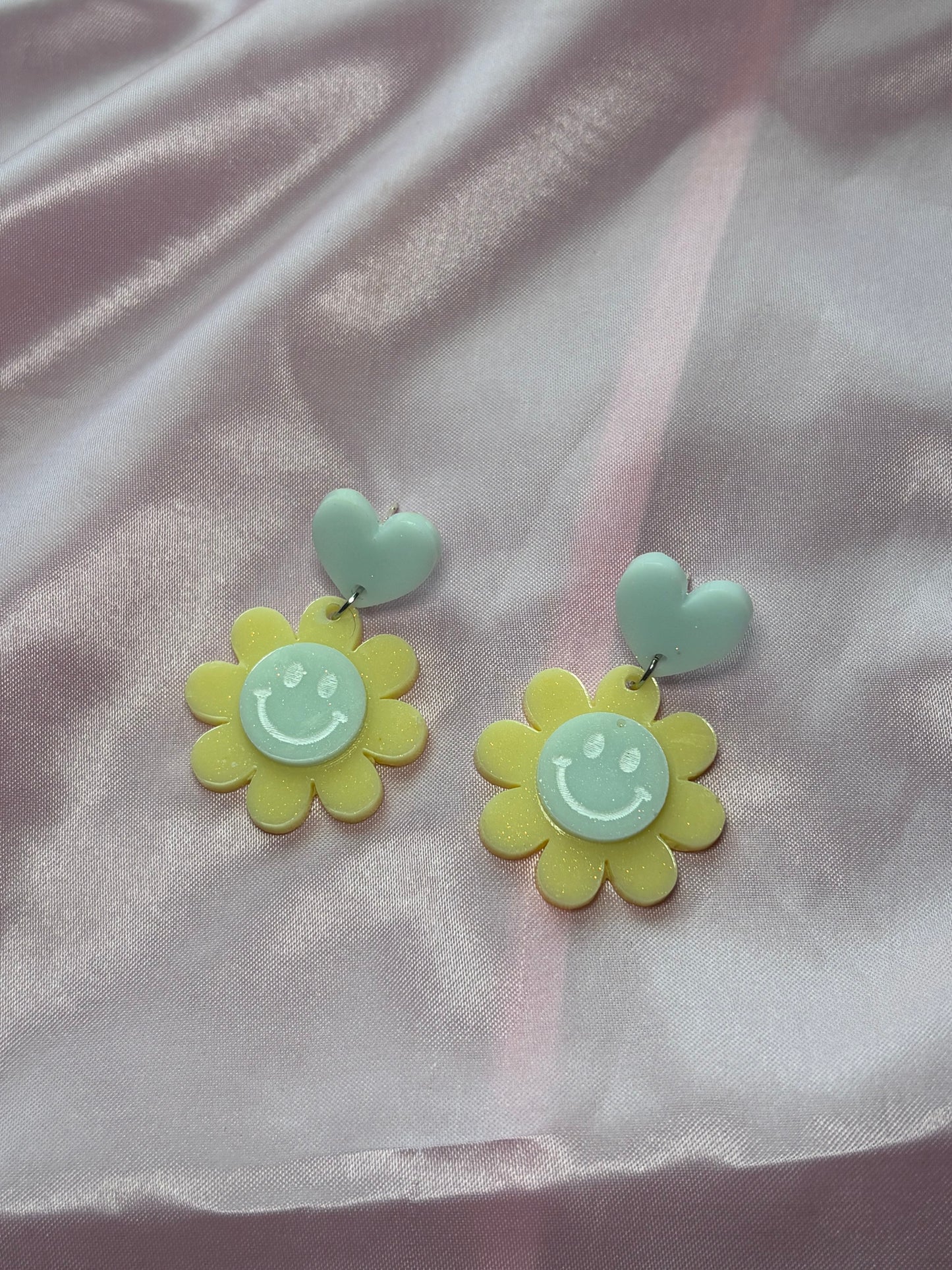 Dopamine Hit - Handmade Smiley Flower Earrings