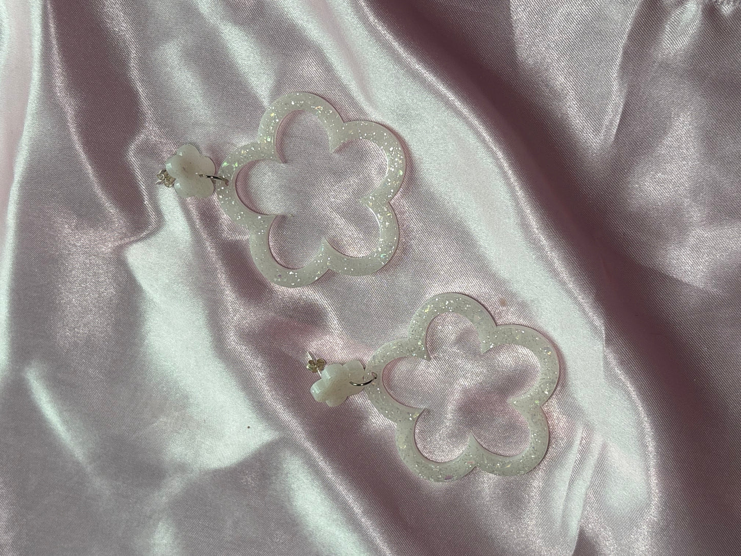 Groovy Baby – Groovy Flower Earrings
