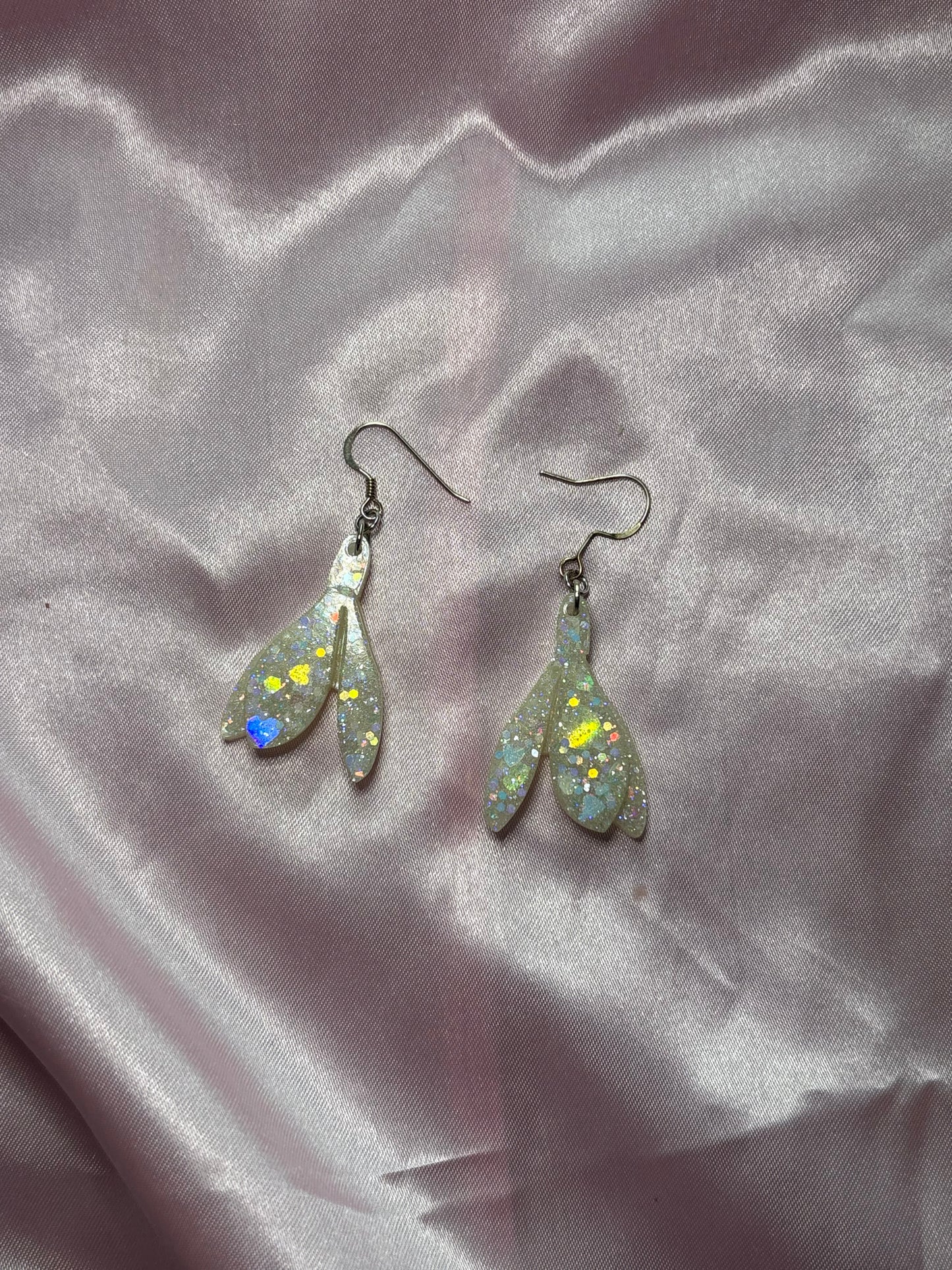 Snow Drop - Handmade Flower Earrings