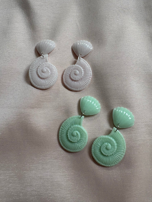 Giz ya voice - Handmade Shell Earrings