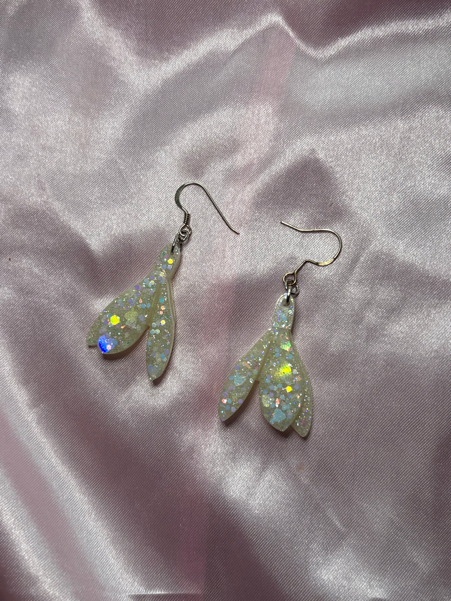 Snow Drop - Handmade Flower Earrings