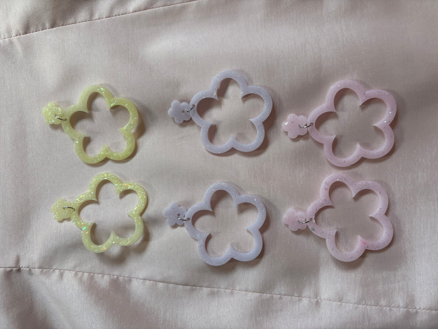 Groovy Baby – Groovy Flower Earrings